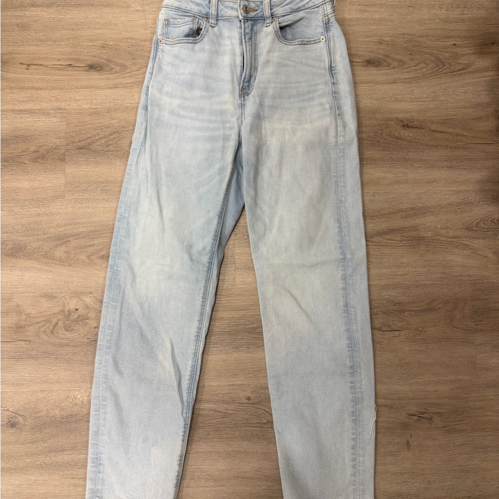 American Eagle Outfitters Light Wash High-Rise Jeans